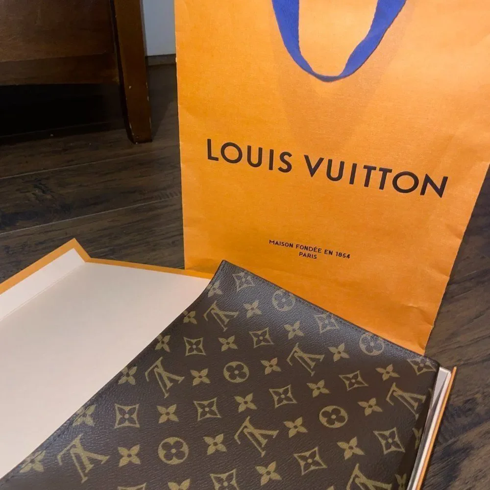 Louis Vuitton Toiletry 26 Bag